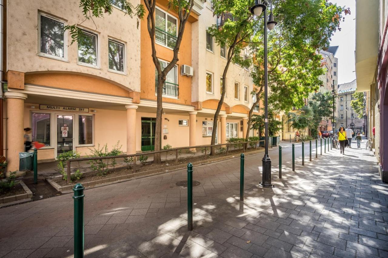 Beautiful Three Bedrooms Apartment With Free Parking Close To The Danube Coast Βουδαπέστη Εξωτερικό φωτογραφία