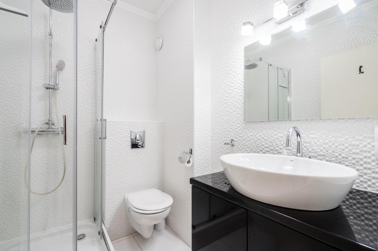 Beautiful Three Bedrooms Apartment With Free Parking Close To The Danube Coast Βουδαπέστη Εξωτερικό φωτογραφία