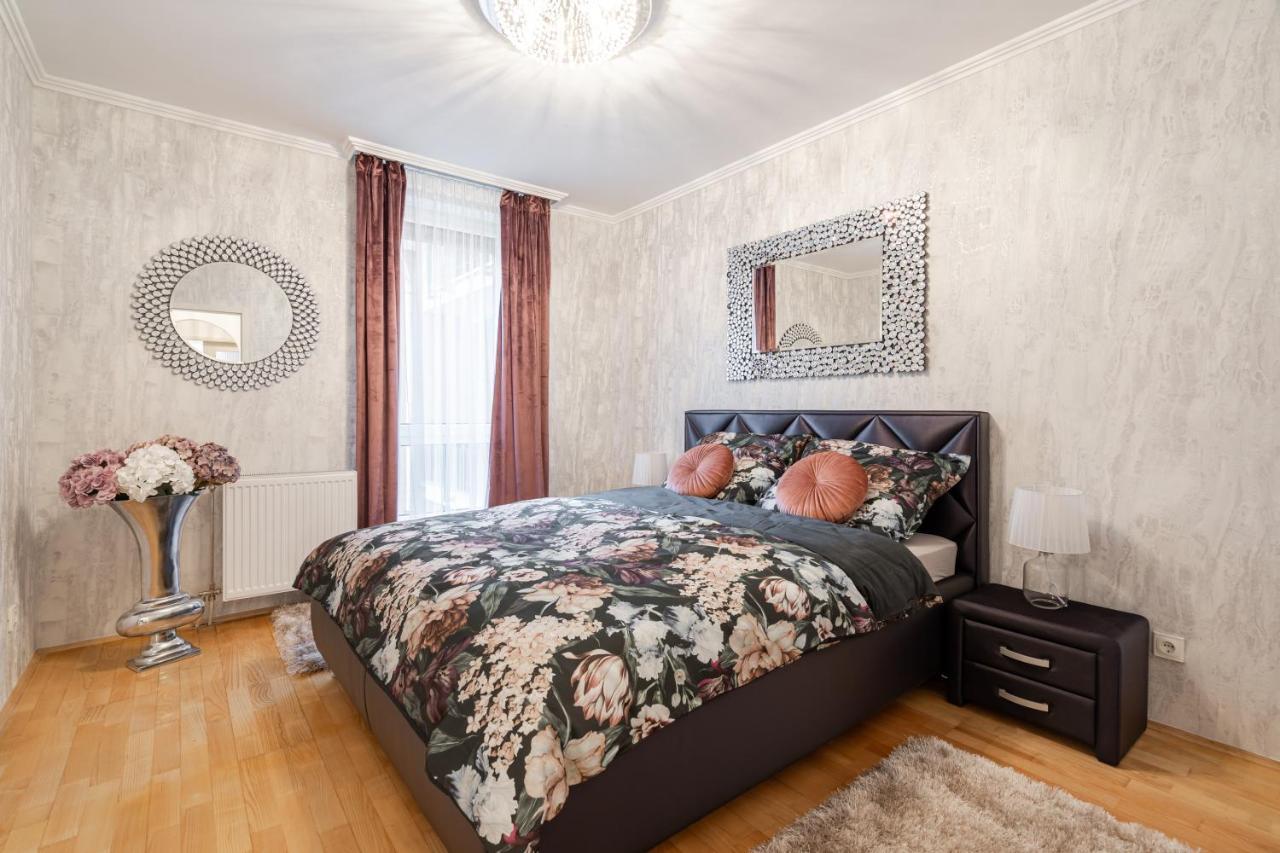 Beautiful Three Bedrooms Apartment With Free Parking Close To The Danube Coast Βουδαπέστη Εξωτερικό φωτογραφία