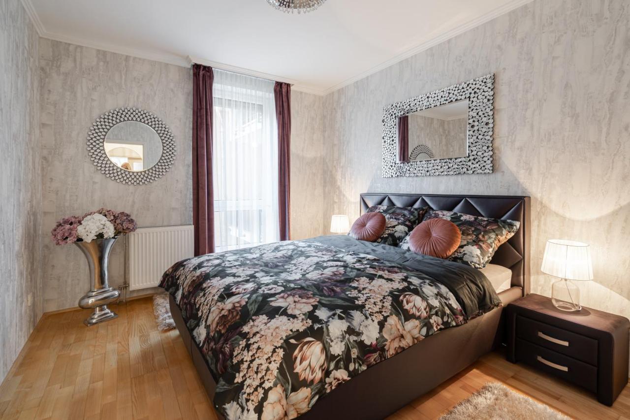 Beautiful Three Bedrooms Apartment With Free Parking Close To The Danube Coast Βουδαπέστη Εξωτερικό φωτογραφία