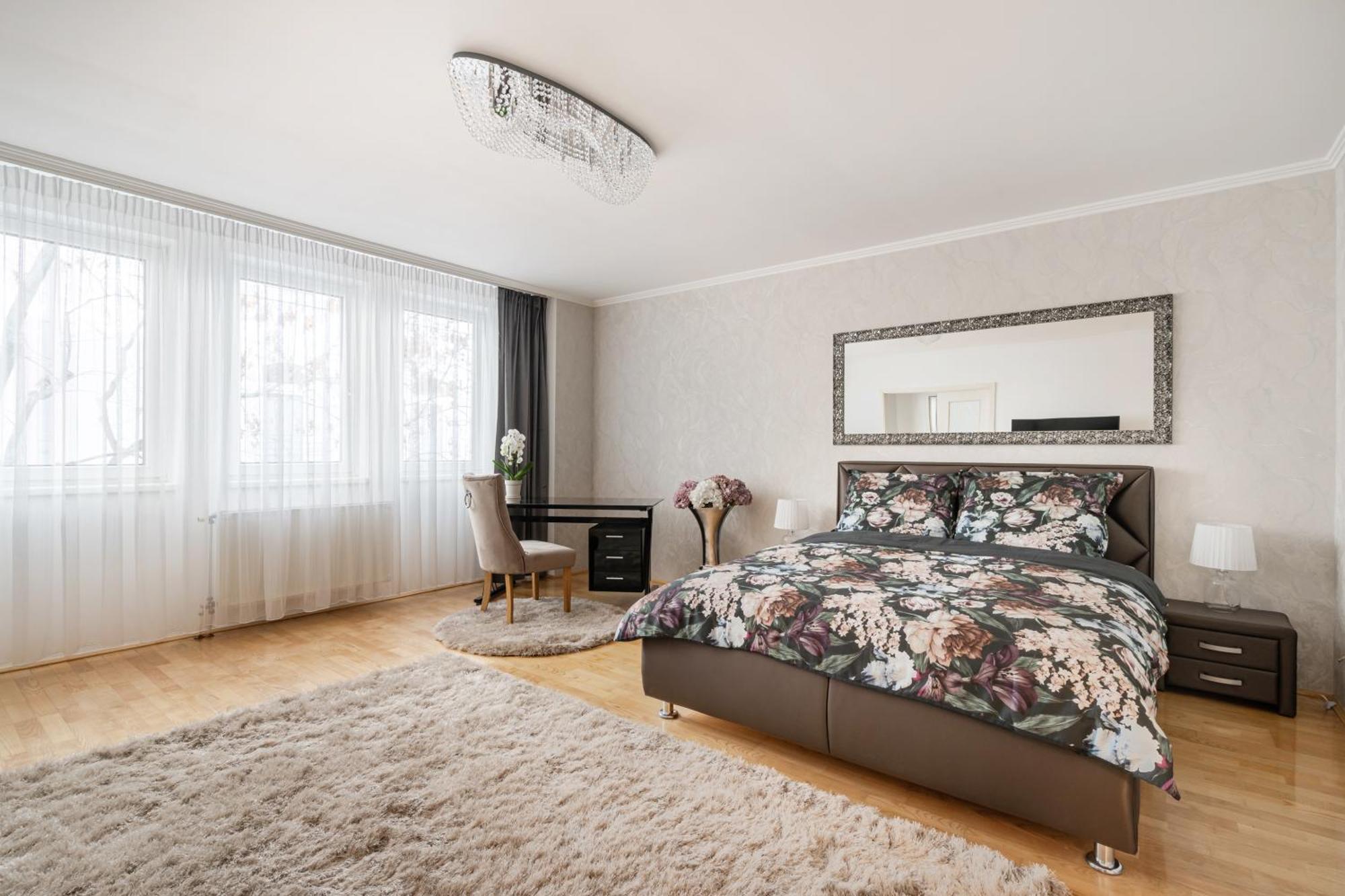 Beautiful Three Bedrooms Apartment With Free Parking Close To The Danube Coast Βουδαπέστη Εξωτερικό φωτογραφία